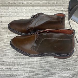 Mens Edmond Allen’s Chukkas. Dark Brown